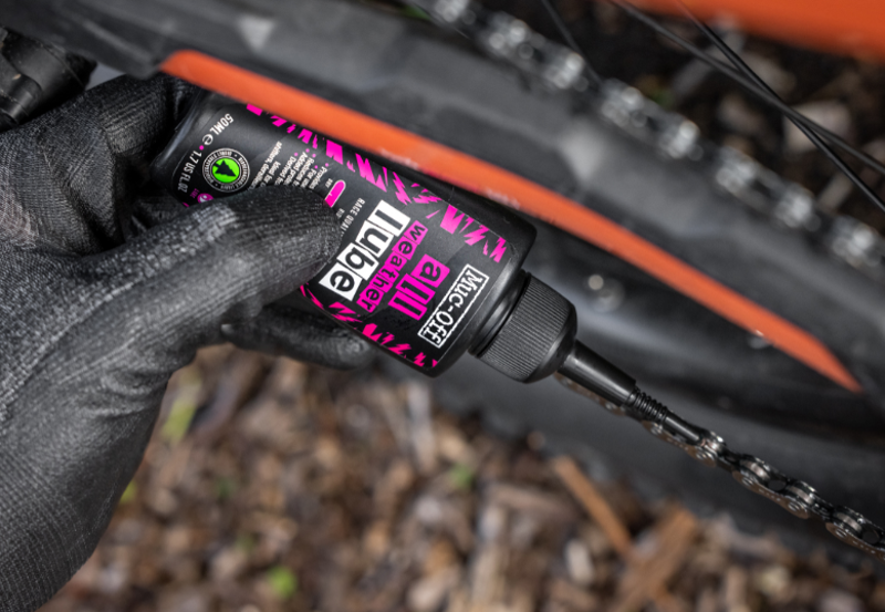 MUC-OFF ALL WEATHER LUBE 120ML-1